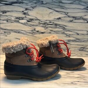 NEW Sperry Woman’s Boot size 5